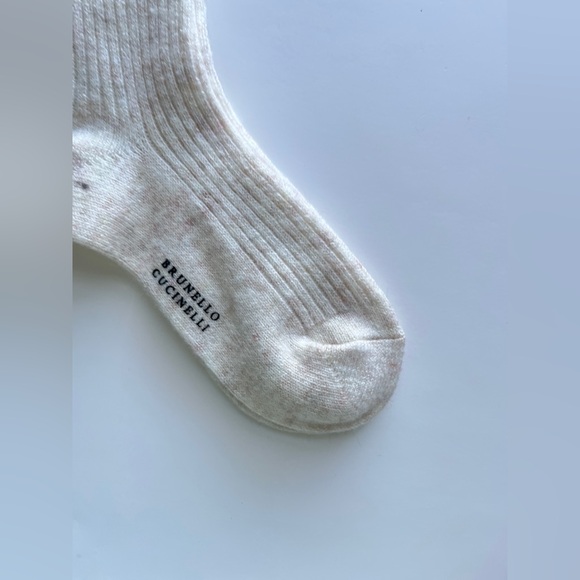 Brunello Cucinelli Cream Ribbed Women's Wool Socks - Picture 2 of 6